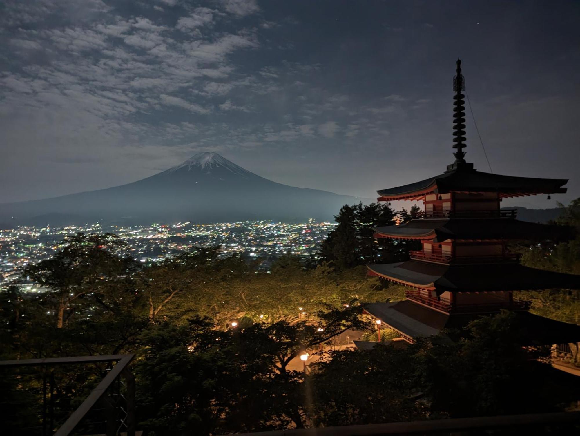 Villa Gate Yamanashi Tsuru Esterno foto